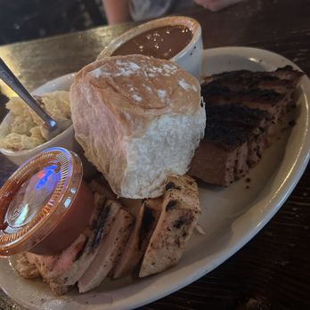 Rib Hut - Turkey with brisket. Potato salad with beans. - Barbeque Near Me - El Paso, Texas Rib Hut - Turkey with brisket. Potato salad with beans. - Barbeque Near Me - El Paso, Texas
