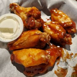 Beef 'O' Brady's - Honey BBQ wings