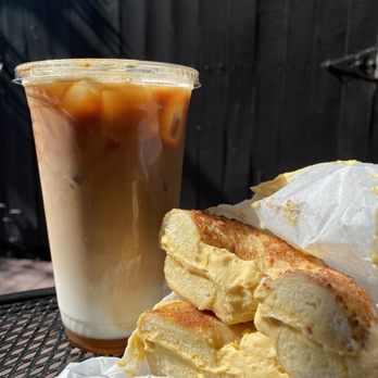 Blondies Bagels & Cafe - Pumpkin Spice Latte and Cinnamon Sugar Bagel with Pumpkin Cream Cheese - Bagels Near Me - Charleston, South Carolina
