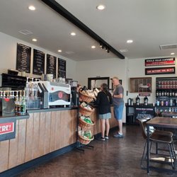 Roscoe's Coffee - Very friendly staff.