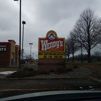 Wendy's - Breakfast before 10:30am - Fast Food Near Me - Rosemount, Minnesota