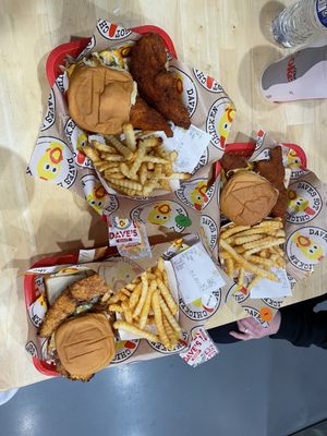 Dave's Hot Chicken by null