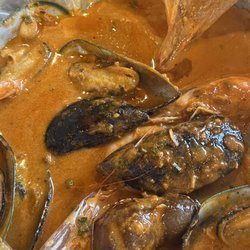King Crab Shack - Shrimp and mussels, the house sauce, crazy (spice)