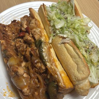 EARL Kakaako - Chipotle Chicken Cheesesteak and Turkey Club - Sandwiches Near Me - Honolulu, Hawaii