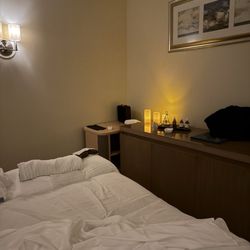 The Trump Spa - Massage room