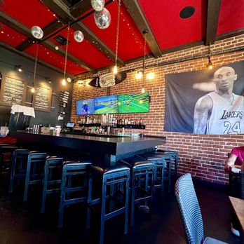 Sena On Myrtle - Bar area - New American Near Me - Monrovia, California