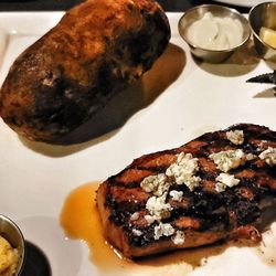 Matthew's Steakhouse