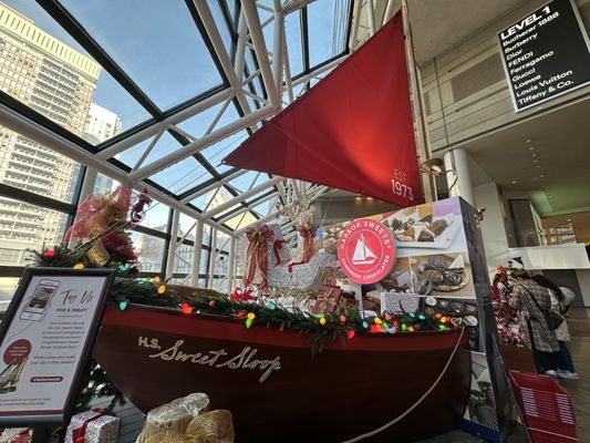 Harbor Sweets by null