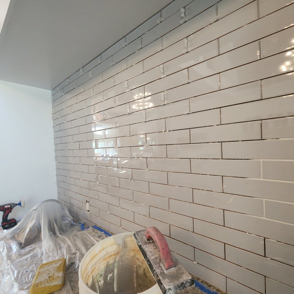 Slide of El Renovation