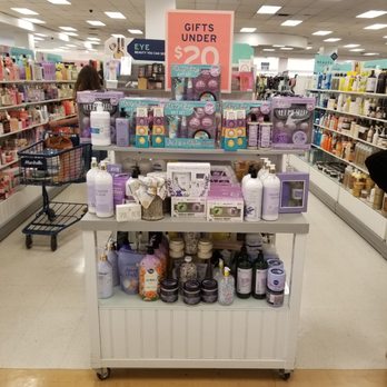 Marshalls - Department Stores Near Me - Los Angeles, California