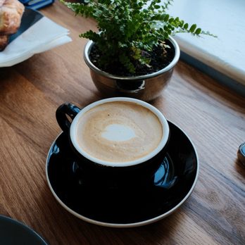 La Venta Café - Flat white - Cafes Near Me - Dubuque, Iowa