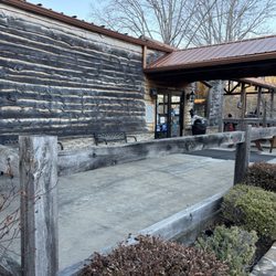 Bear Claw Vineyards