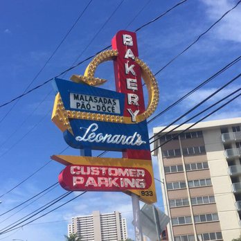 Leonard's Bakery - Bakeries Near Me - Honolulu, Hawaii