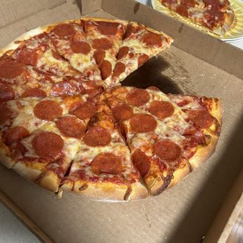 South Philly Pizza - Large pepperoni and cheese - Pizza Near Me - New Philadelphia, Ohio South Philly Pizza - Large pepperoni and cheese - Pizza Near Me - New Philadelphia, Ohio