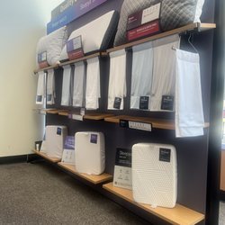 Mattress Firm Largo - One stop shop with cooling sheets.