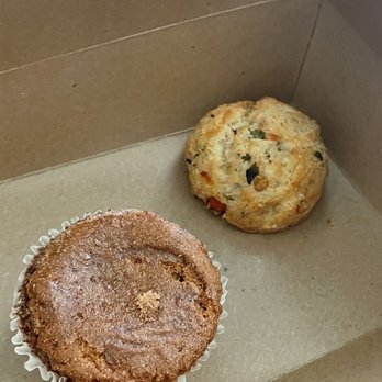 Green Joe Coffee - Banana muffin and a market scone - Coffee & Tea Near Me - Schaumburg, Illinois Green Joe Coffee - Banana muffin and a market scone - Coffee & Tea Near Me - Schaumburg, Illinois