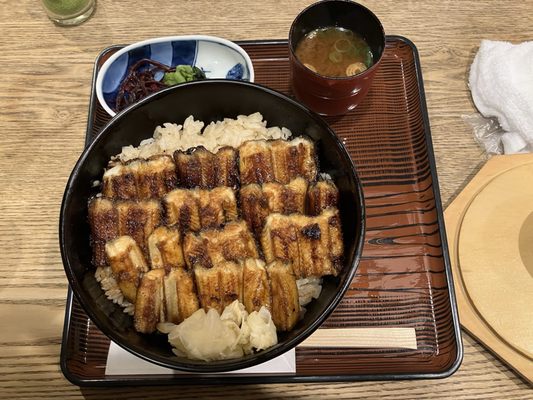 Anagomeshi Ueno あなごめしうえの by null