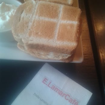 E. Lamarca Café - Cafeteria Near Me - Buenos Aires, C