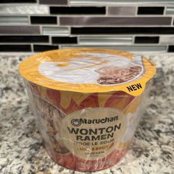 7-Eleven - Maruchan Wonton Ramen Noodle Soup - Hot & Spicy Chicken.