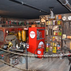 AUTO & TRAKTOR MUSEUM