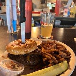 Build A Burger Pub - Burger, Cherry Peppers, Pico de Gallo