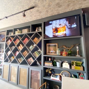 Mandarin Heights - Cocktail Bars Near Me - Tampa, Florida