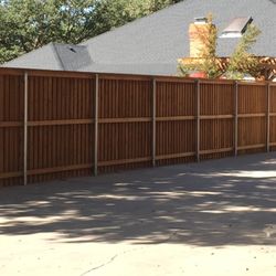 Alamo Fence - 7' cedar picket fence