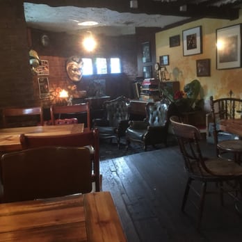 The Montague Arms - Very interesting look to the pub! - Pubs Near Me - London, XGL The Montague Arms - Very interesting look to the pub! - Pubs Near Me - London, XGL