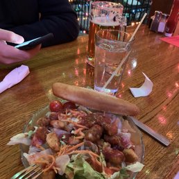 Dinner Entree Side Salad Dinner Entree Side Salad
