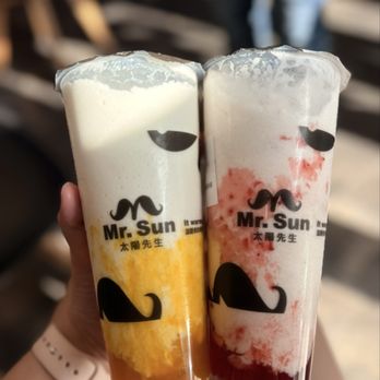 Mr. Sun - Pleasanton - Mr Mr. Sun Mango W/ Mango Boba 月亮特調 and Mr. Sun Special W/ Strawberry Boba 太陽特調 - Bubble Tea Near Me - Pleasanton, California