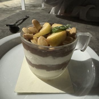 Ellie's - Italian Near Me - Long Beach, California