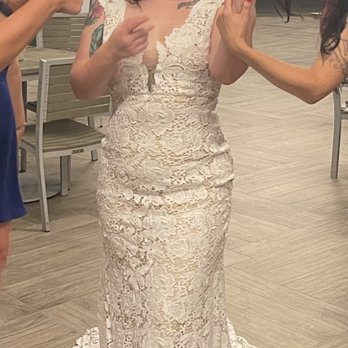 Frontroom Couture - Bridal Near Me