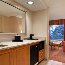 Hampton Inn & Suites Hartford/East Hartford - Guest room amenity