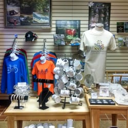 Chamber Commerce Dahlonega Lumpkin County - The little gift shop.