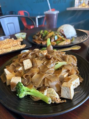 Dek Sen's Thai by null