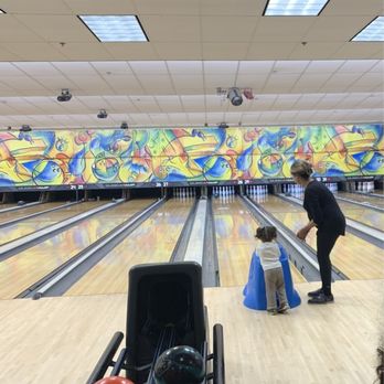 Rapids Bowling Center - Alley, child equipment - Bowling Near Me - Niagara Falls, New York