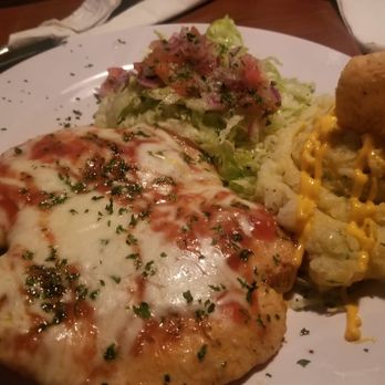 Cocina Mia - Chicken breast with guava sauce and mozzarella chese, salad, and mashed potatoes with cheese. - Restaurants Near Me - Lares, Puerto Rico