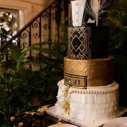 The Pin-up Kitchen - Art Deco, great gatsby wedding cake