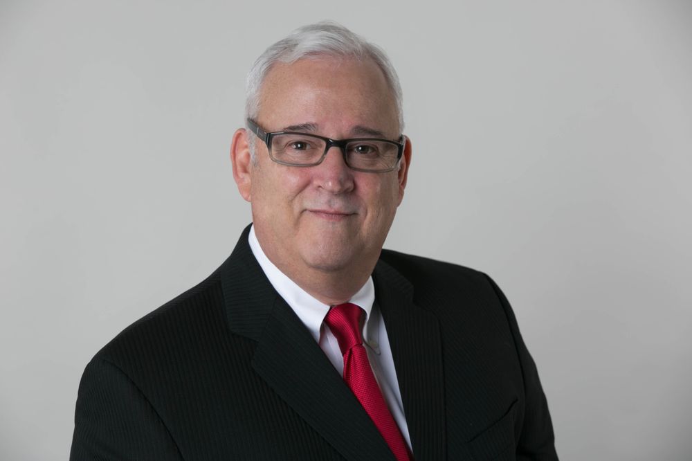 ALAN DAVIS LONG AND FOSTER REAL ESTATE 12 Photos 6045 Burke