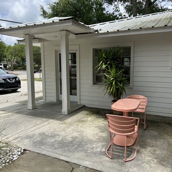 Foam Coffee - front outside - Coffee & Tea Near Me - Gulf Shores, Alabama