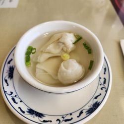 New Peking Wok - 10. Cup of Wonton Soup.