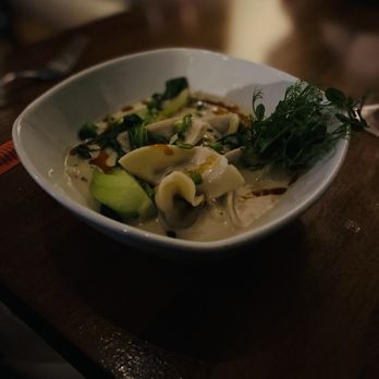 Horno Restaurant - Vegetable dumplings, lemongrass, coconut kaffir broth, bok Chou, mushrooms, Szechuan chili oil - Gastropubs Near Me - Santa Fe, New Mexico