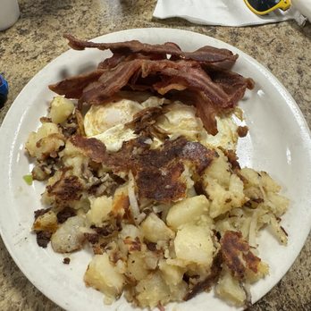 Carolyn's Cafe - Breakfast & Brunch Near Me - Redlands, California