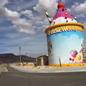 Tesla Supercharger - Yermo - EV Charging Stations Near Me - Yermo, California