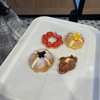 Paris Baguette - Bakeries Near Me - Pearland, Texas Paris Baguette - Bakeries Near Me - Pearland, Texas