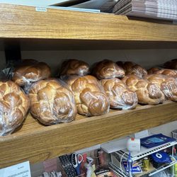Mamolo's Fine Pastries - Their challah looks amazing
