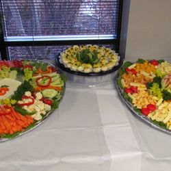 Dee's Catering Service