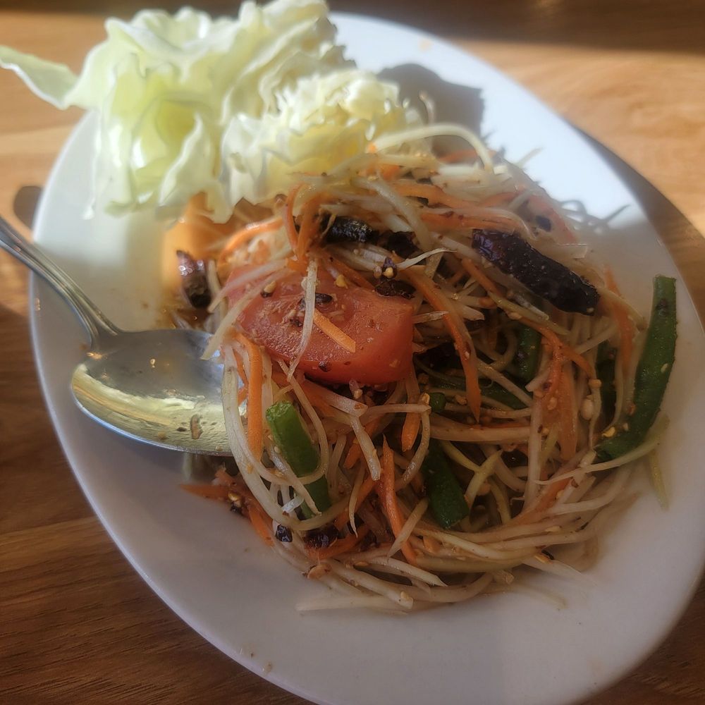 Bangkok Broiler - Papaya Salas. - Thai Near Me - Hesperia, California Bangkok Broiler - Papaya Salas. - Thai Near Me - Hesperia, California