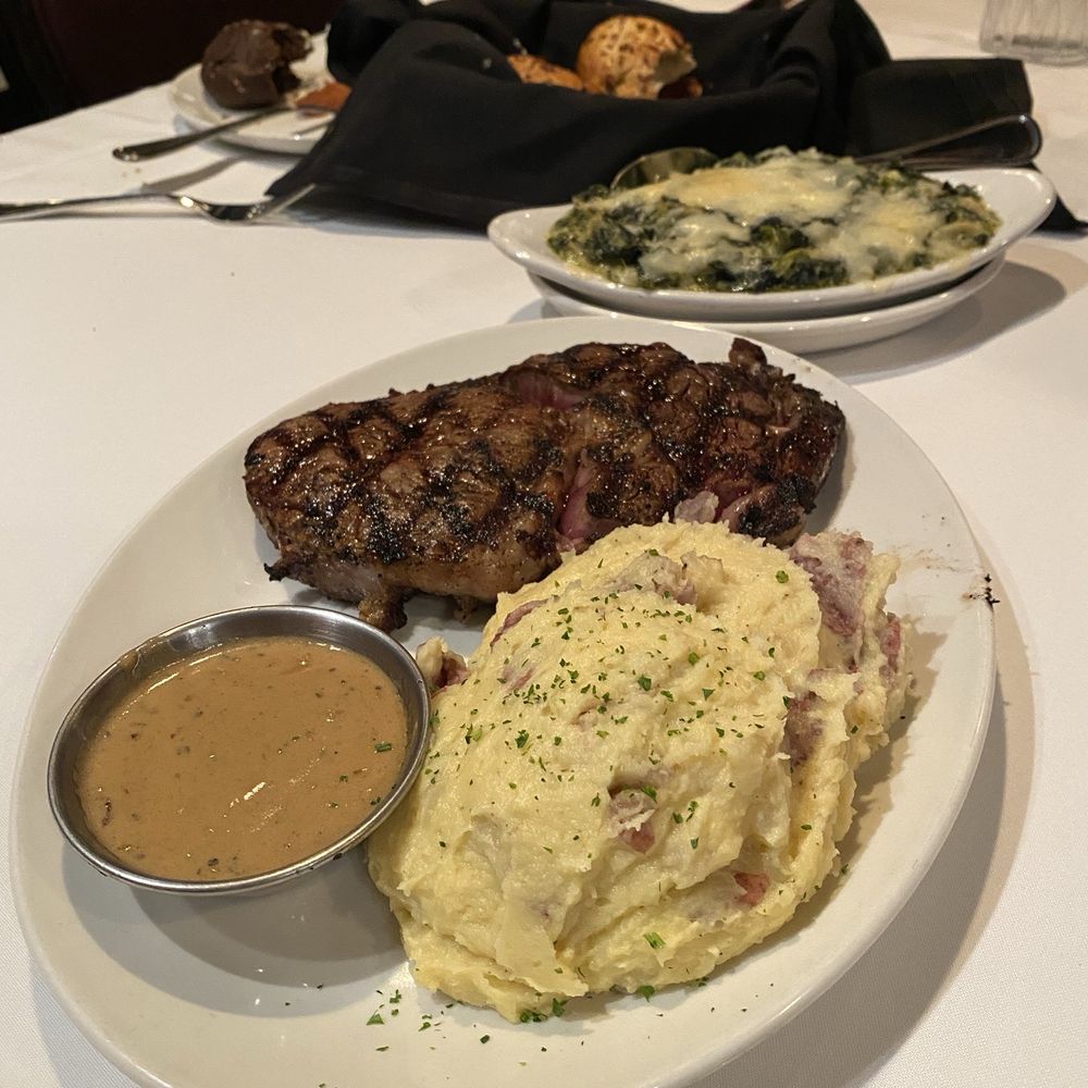 St. Elmo Steak House - Steakhouses Near Me - Indianapolis, Indiana St. Elmo Steak House - Steakhouses Near Me - Indianapolis, Indiana