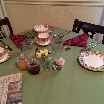 Charlotte's Rose Inn - Table settings for breakfast - Bed & Breakfast Near Me - Charlottetown, Prince Edward Island